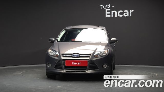 Ford Focus 2.0 Diesel Sport Hatchback 3rd 2014 — фото 3
