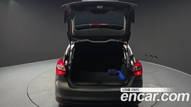 Ford Focus 2.0 Diesel Sport Hatchback 3rd 2014 — фото 20