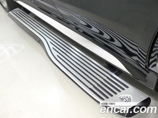 Mercedes-Benz GLS-Class (X167) Maybach GLS600 4MATIC Manufakur 2023 — фото 23
