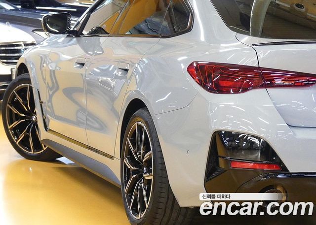 BMW 4 Series (G22) 420i M Sport Pro Gran Coupe 2025 — фото 5