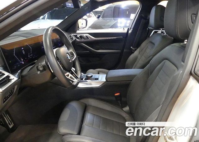 BMW 4 Series (G22) 420i M Sport Pro Gran Coupe 2025 — фото 10