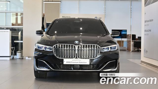 BMW 7 Series (G11) 745Le iPerformance Design Pure Excellence 2022 — фото 3