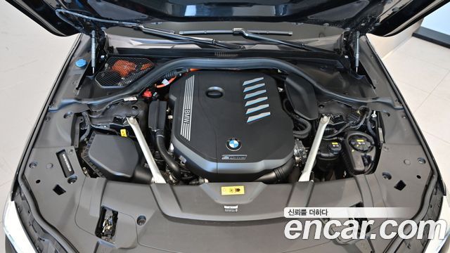 BMW 7 Series (G11) 745Le iPerformance Design Pure Excellence 2022 — фото 6