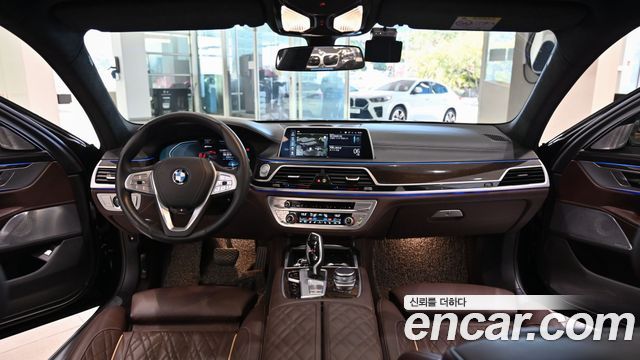 BMW 7 Series (G11) 745Le iPerformance Design Pure Excellence 2022 — фото 7