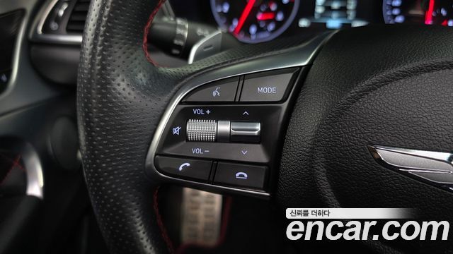 Genesis G70 2.0T AWD Sport Package 2019 — фото 17
