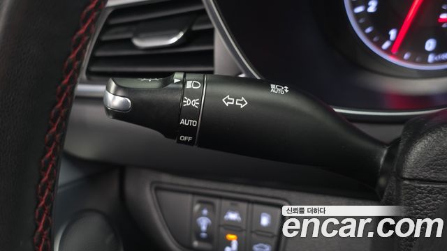 Genesis G70 2.0T AWD Sport Package 2019 — фото 27