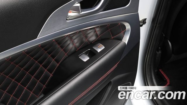 Genesis G70 2.0T AWD Sport Package 2019 — фото 32