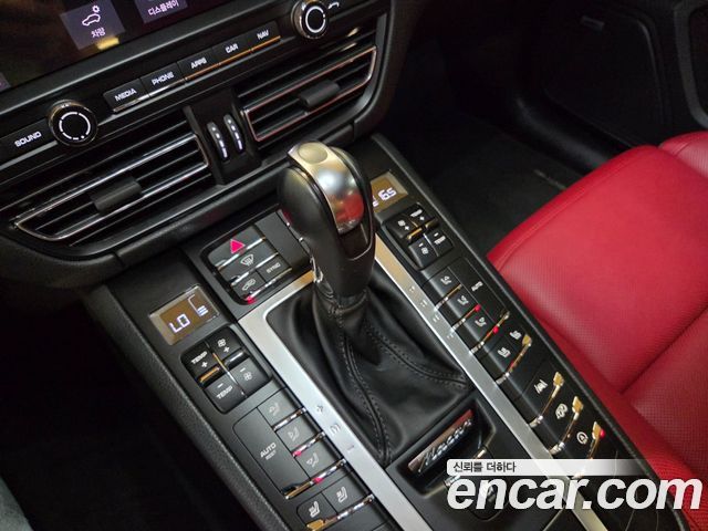Porsche Macan 2.9 GTS 95B 2020 — фото 9