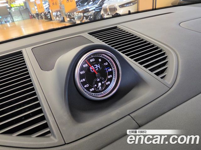 Porsche Macan 2.9 GTS 95B 2020 — фото 16