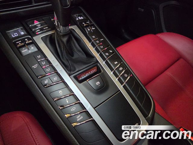 Porsche Macan 2.9 GTS 95B 2020 — фото 21