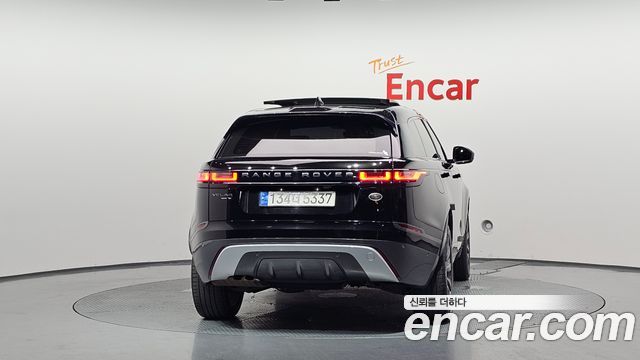 Land Rover Range Rover Velar 2.0 D240 R-Dynamic SE 2018 — фото 4