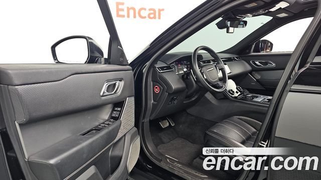 Land Rover Range Rover Velar 2.0 D240 R-Dynamic SE 2018 — фото 10