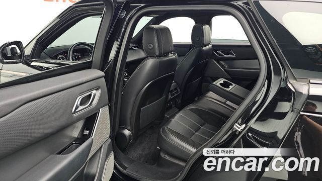 Land Rover Range Rover Velar 2.0 D240 R-Dynamic SE 2018 — фото 12