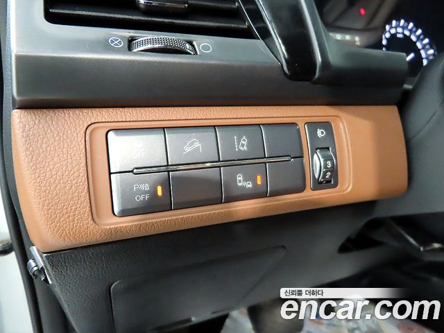 KG Mobility (SsangYong) Rexton Sports Diesel 2.2 4WD Noblesse 2020 — фото 17