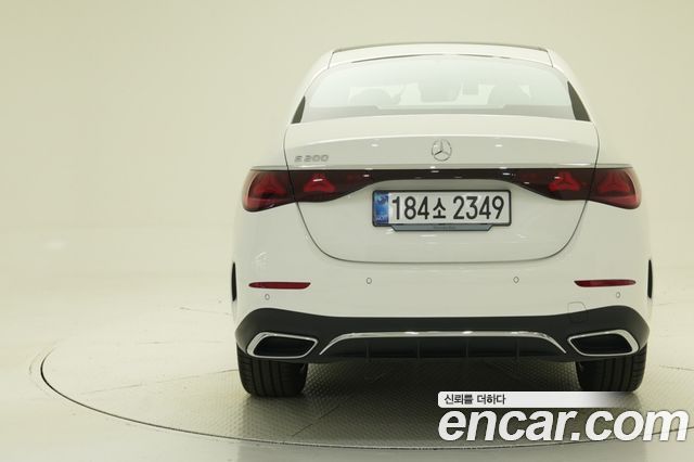Mercedes-Benz E-Class (W214) E200 AMG Line 2026 — фото 4