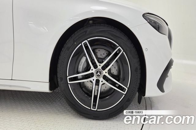 Mercedes-Benz E-Class (W214) E200 AMG Line 2026 — фото 5
