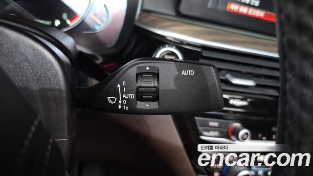 BMW 5 Series (G30) 520d xDrive M Sport Package Plus 2017 — фото 16