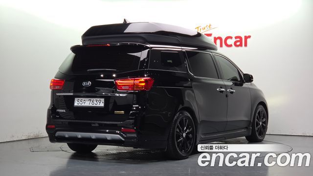Kia Carnival 7-Seater Hi-Limousine President 2019 — фото 2