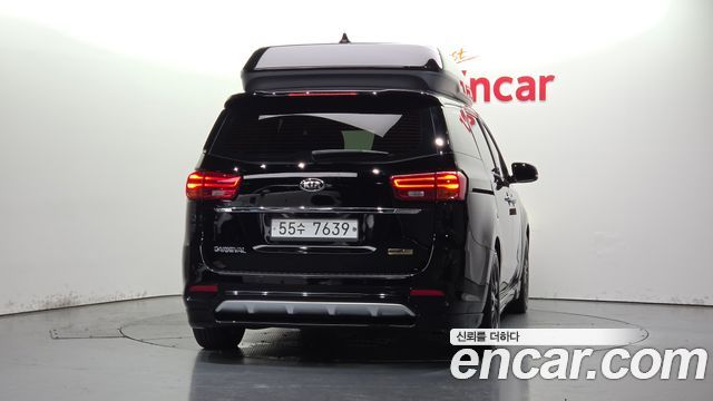 Kia Carnival 7-Seater Hi-Limousine President 2019 — фото 4