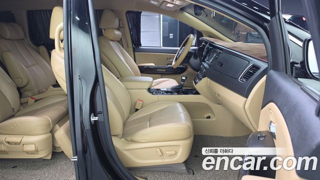 Kia Carnival 7-Seater Hi-Limousine President 2019 — фото 11