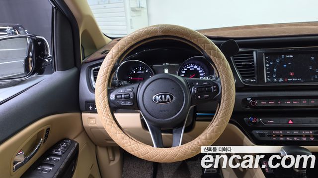 Kia Carnival 7-Seater Hi-Limousine President 2019 — фото 13