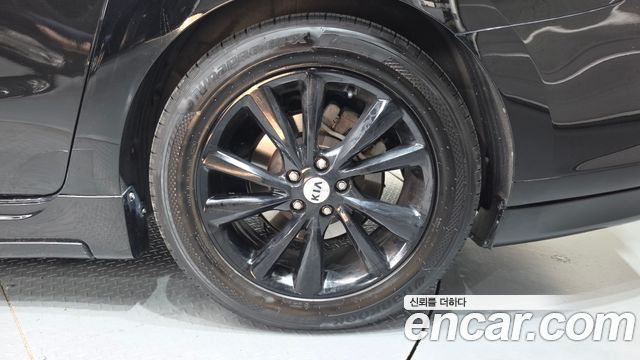 Kia Carnival 7-Seater Hi-Limousine President 2019 — фото 21