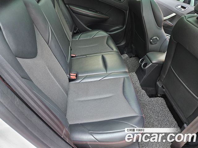 Peugeot 308 1.6 e-HDi Sportium 1st 2014 — фото 17