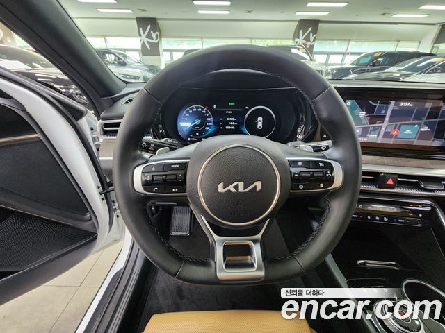 Kia K5 (III) 1.6 Turbo Noblesse 2023 — фото 8