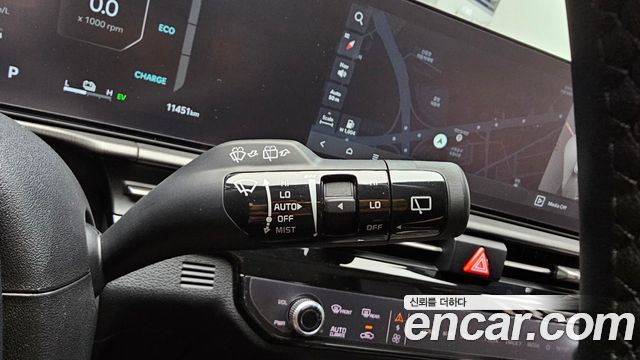 Kia Sportage Hybrid (V) HEV 1.6 2WD Signature 2025 — фото 17