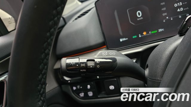 Kia Sportage Hybrid (V) HEV 1.6 2WD Signature 2025 — фото 28