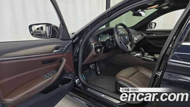 BMW 5 Series (G30) 530i M Sport Package Plus 2018 — фото 10