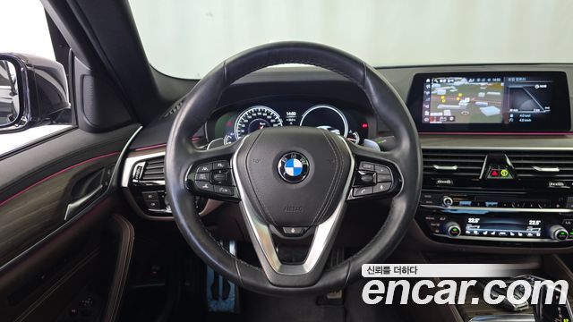 BMW 5 Series (G30) 530i M Sport Package Plus 2018 — фото 13