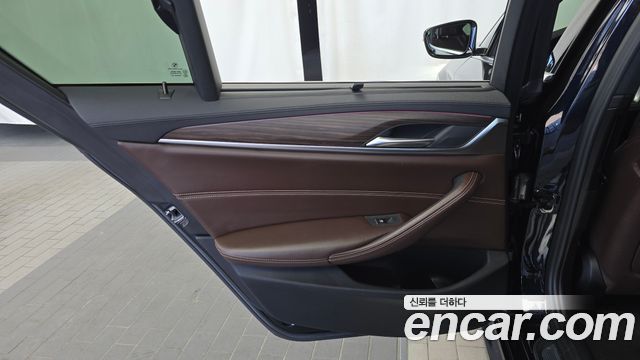 BMW 5 Series (G30) 530i M Sport Package Plus 2018 — фото 25