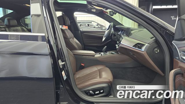 BMW 5 Series (G30) 530i M Sport Package Plus 2018 — фото 26