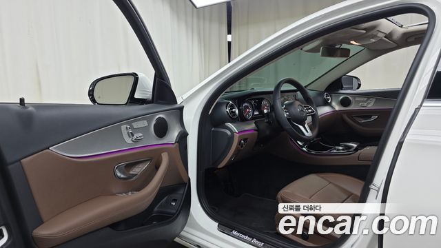 Mercedes-Benz E-Class (W213) E300 Avantgarde 2019 — фото 10