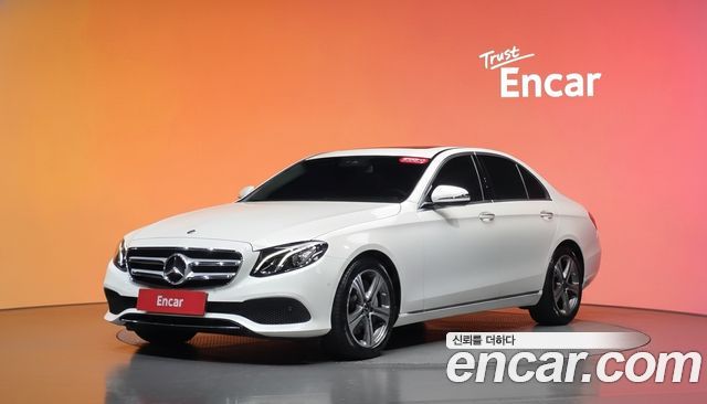Mercedes-Benz E-Class (W213) E300 Avantgarde 2019 — фото 1