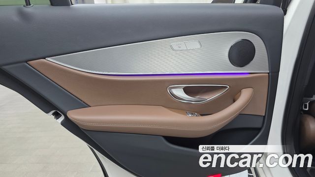 Mercedes-Benz E-Class (W213) E300 Avantgarde 2019 — фото 25