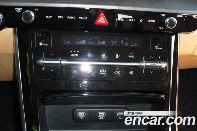 Kia Carnival (IV) Diesel 9-Seater Signature 2021 — фото 17