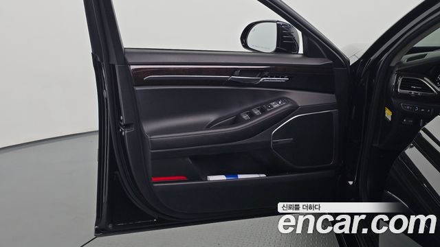 Genesis EQ900 3.8 GDI AWD Premium Luxury 2018 — фото 24
