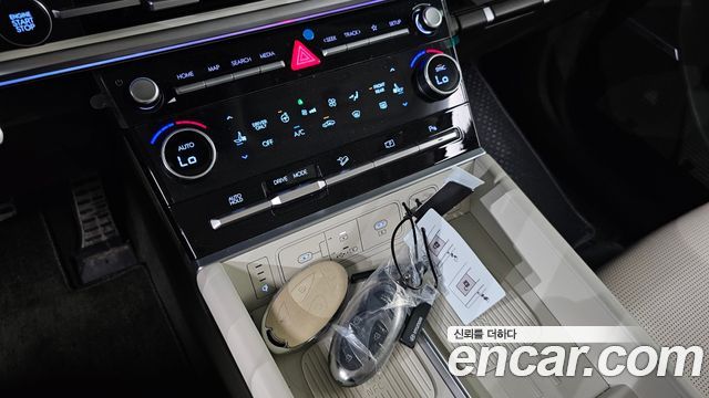 Hyundai Santa Fe (MX5) HEV 1.6 2WD Calligraphy 2024 — фото 16