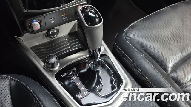 KG Mobility (SsangYong) Tivoli Diesel LX 2WD 2016 — фото 9