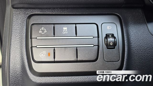 KG Mobility (SsangYong) Tivoli Diesel LX 2WD 2016 — фото 16