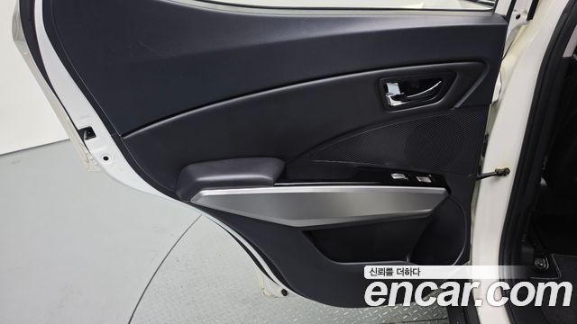 KG Mobility (SsangYong) Tivoli Diesel LX 2WD 2016 — фото 31
