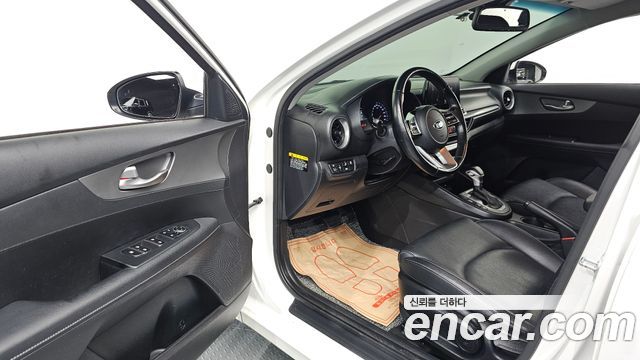 Kia K3 Luxury 2020 — фото 10