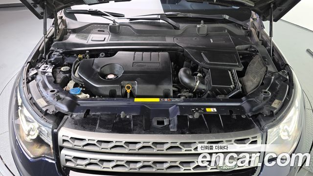Land Rover Discovery Sport 2.0 TD4 SE 2016 — фото 6