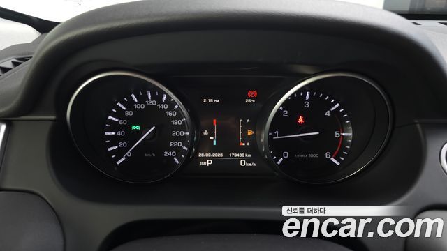 Land Rover Discovery Sport 2.0 TD4 SE 2016 — фото 8