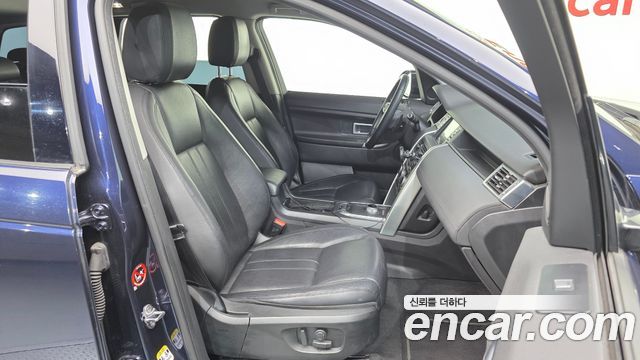 Land Rover Discovery Sport 2.0 TD4 SE 2016 — фото 11
