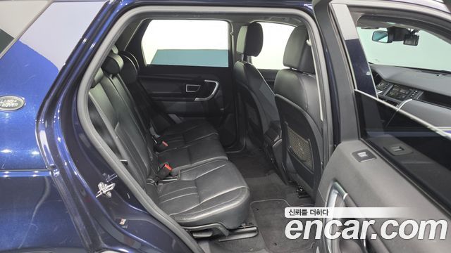 Land Rover Discovery Sport 2.0 TD4 SE 2016 — фото 12