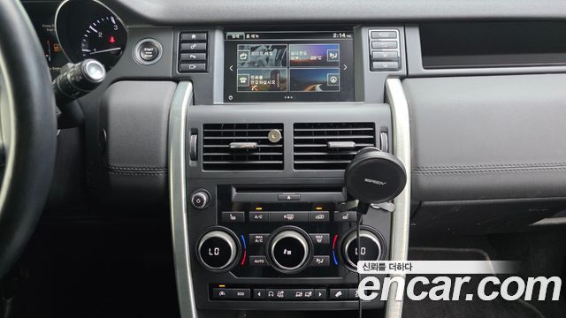 Land Rover Discovery Sport 2.0 TD4 SE 2016 — фото 14