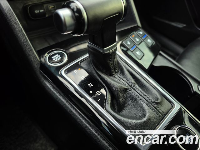 Kia Sportage (V) Diesel 2.0 2WD Prestige 2023 — фото 9
